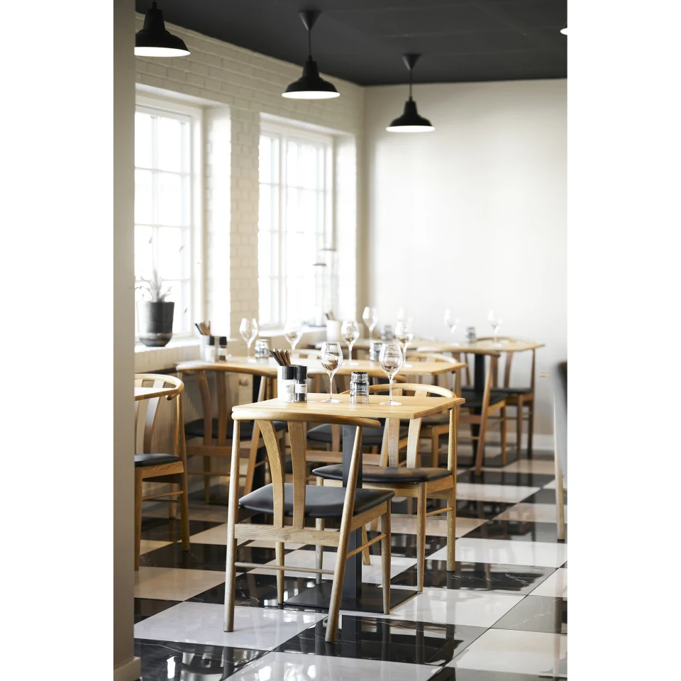 Lignano Cafe Table - Cafe table, hrast, crna metal base 70x70x75 cm